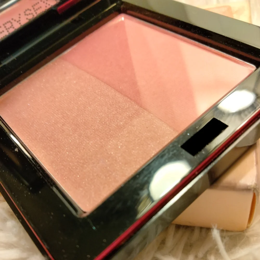 🆕 Victoria’s Secret Very Sexy Blush/Highlight Duo RUNWAY
